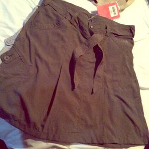 North Face New Skirt size 14 army green